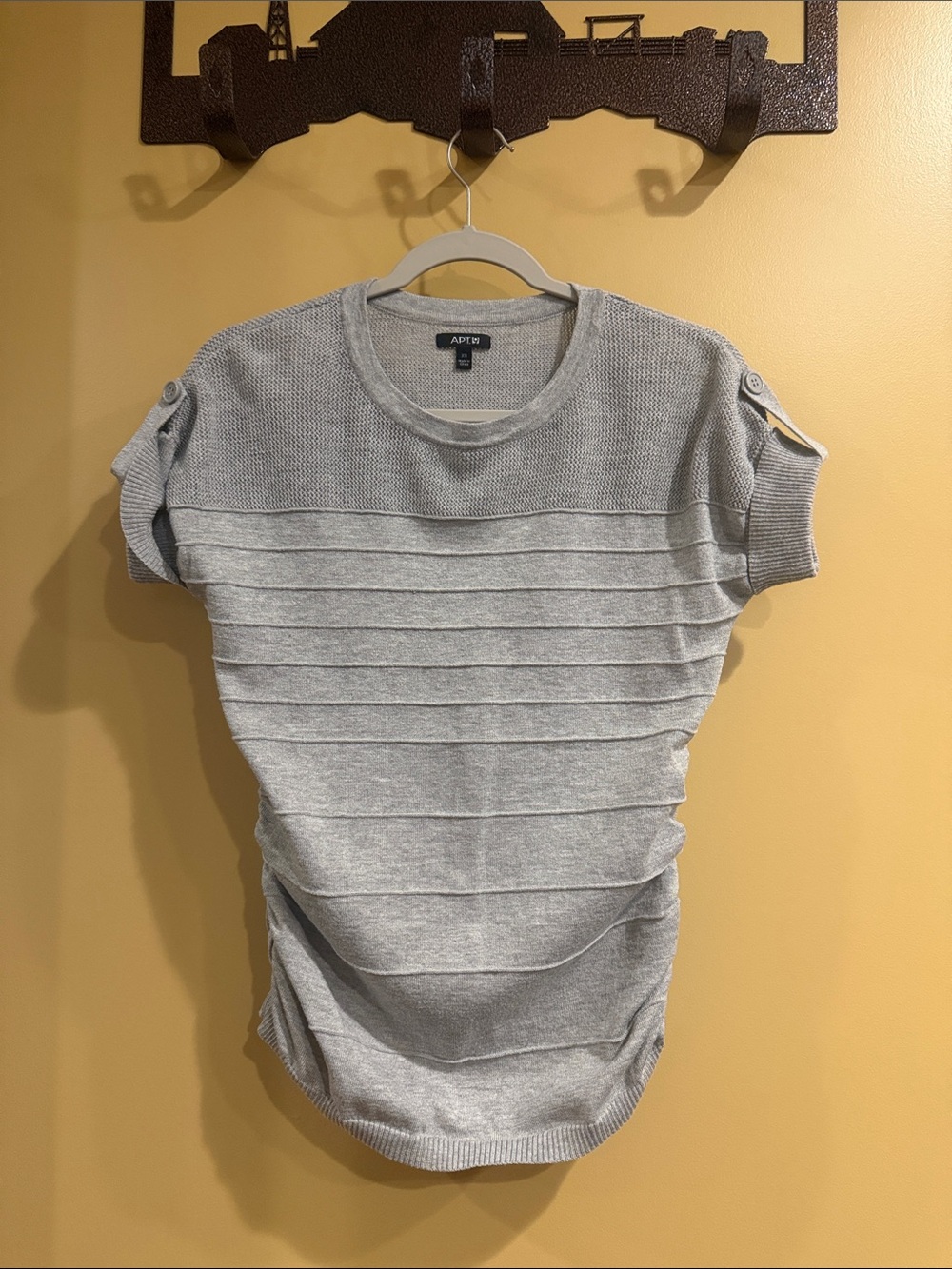 Apt. 9 Short-Sleeve Light Gray Ribbed Knit Top